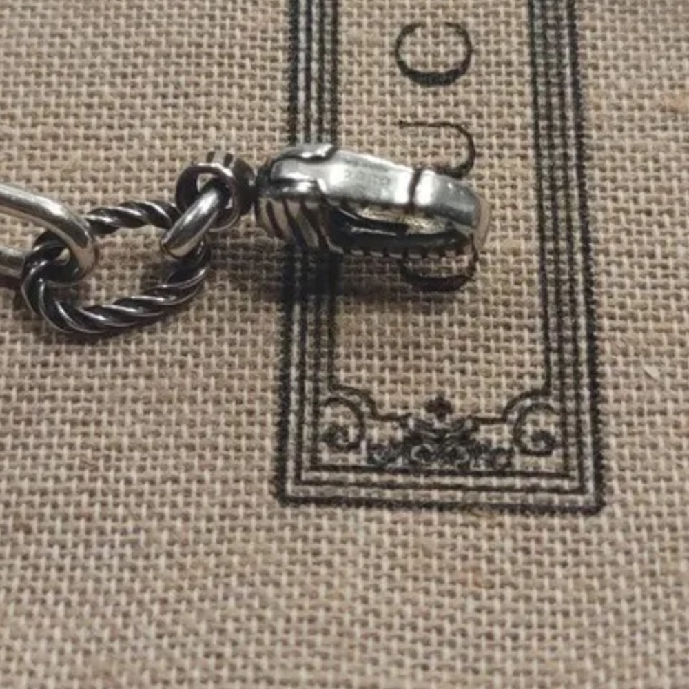 Gucci Luxury Statement Bracelet - Picture 7 of 7